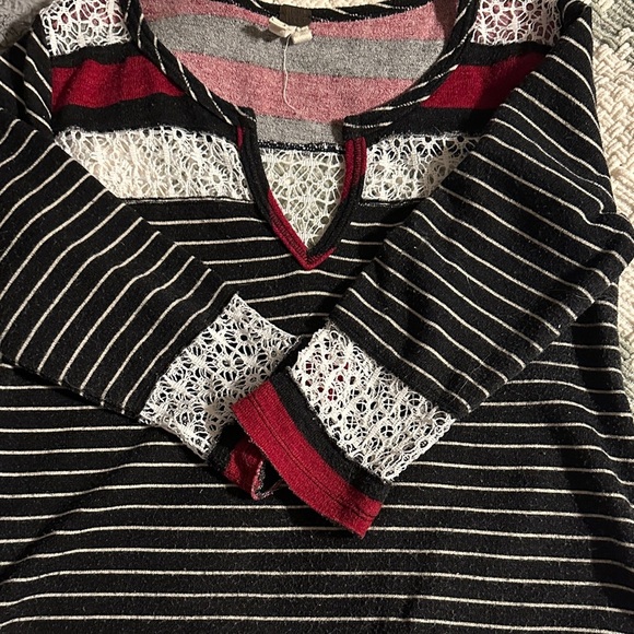 We the Free long sleeve - Picture 4 of 6